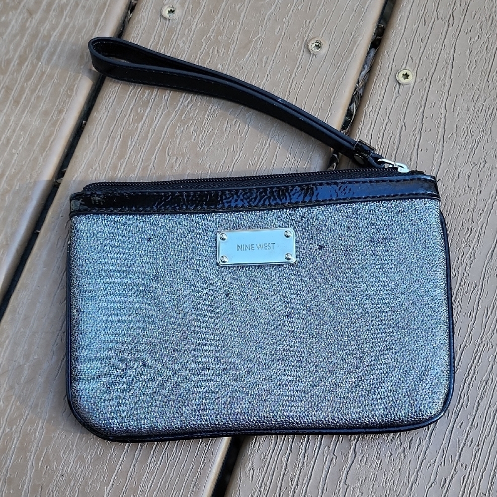 Nine West Wristlet Glitter Sparkle Black Trim Zip Around Clutch Evening Bag